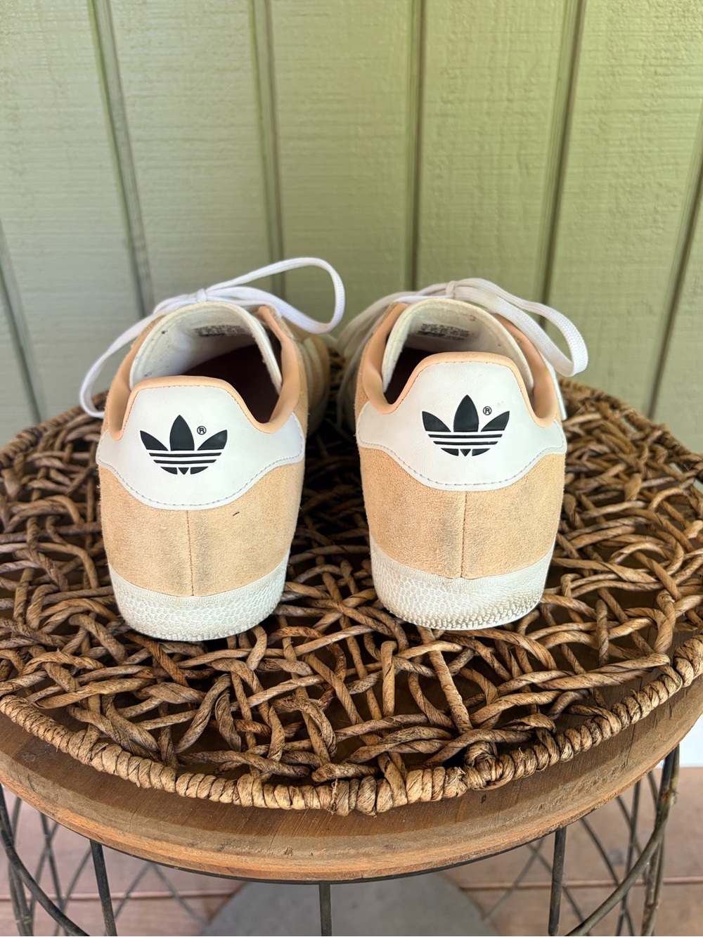 Adidas Gazelle Halo Blush Pink Suede Women's Size 10 Men's 9 ID7006 - Picture 5 of 7